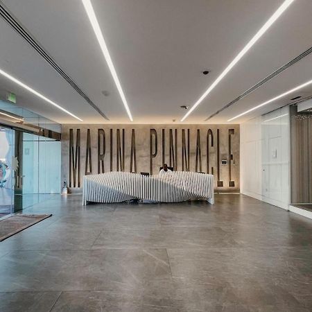 Charming Warm Suite With Amazing Views Of The City Dubaj Kültér fotó